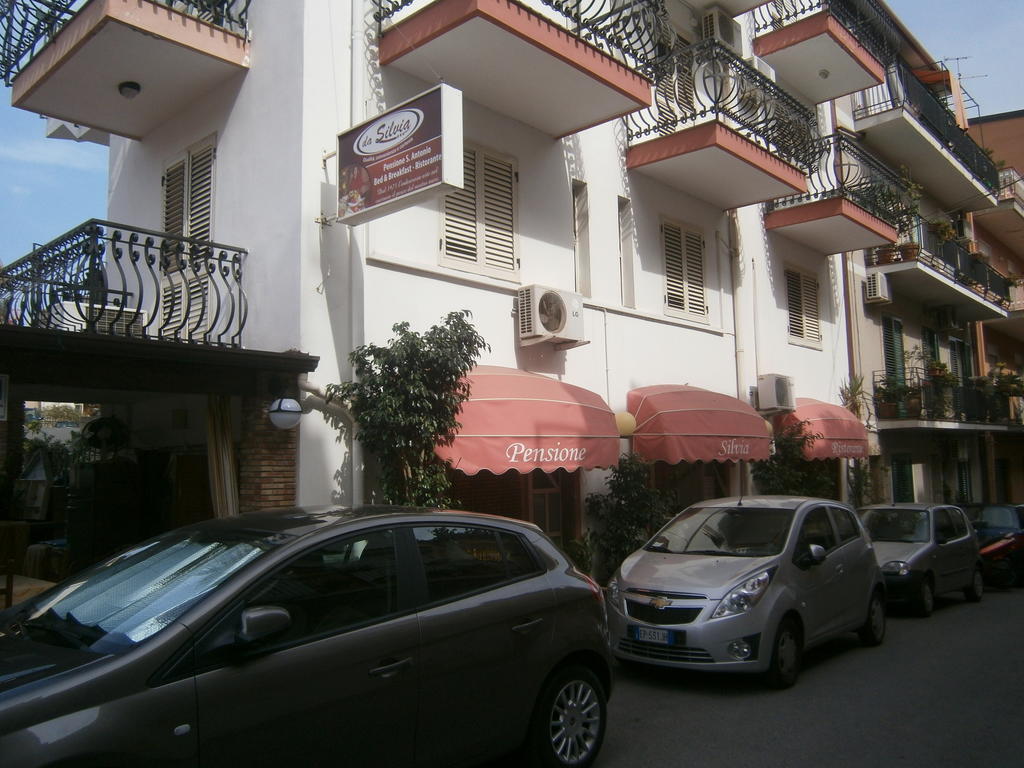 Pensione S. Antonio Ristorante Silvia Furci Siculo Zewnętrze zdjęcie